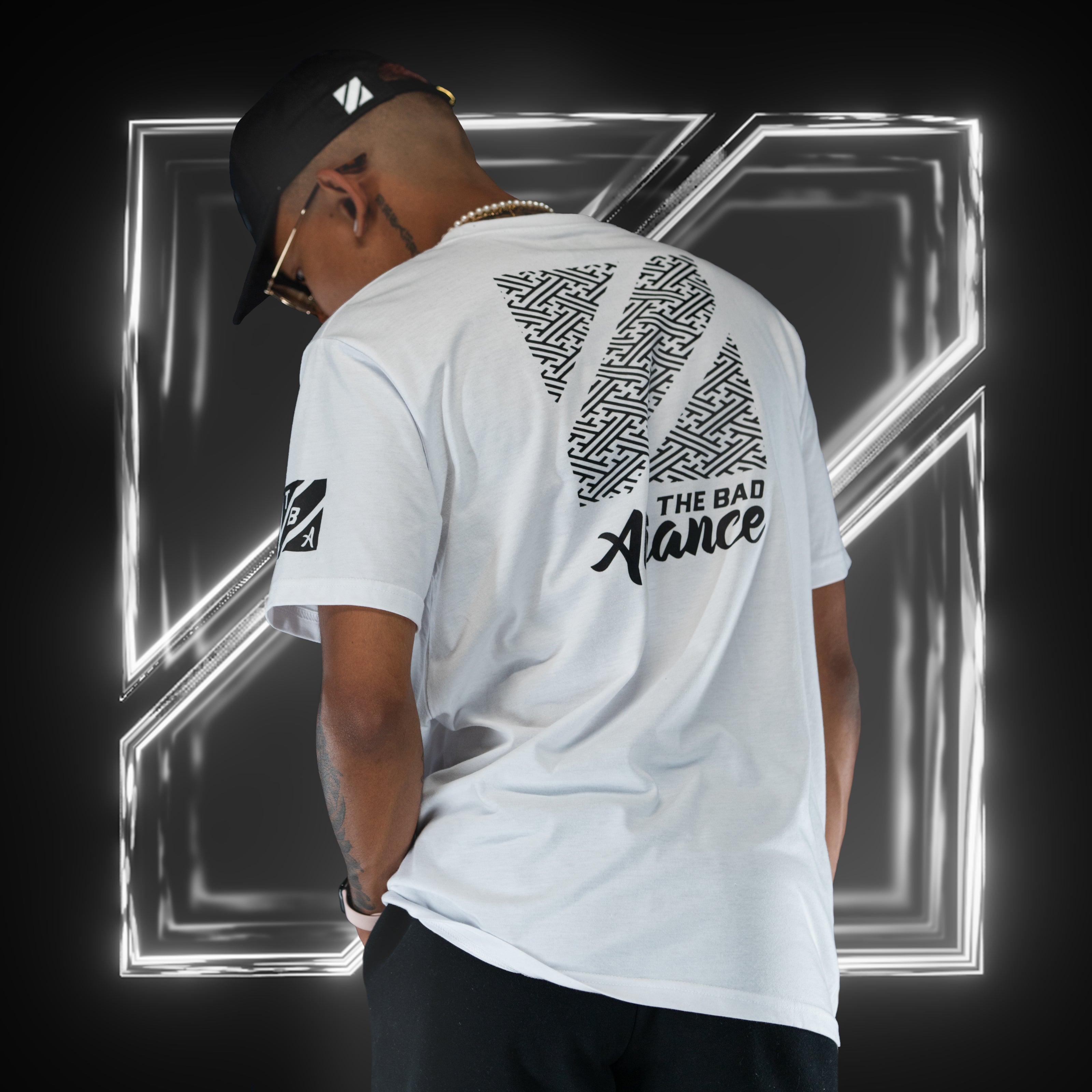 HERITAGE BOX LOGO TEE