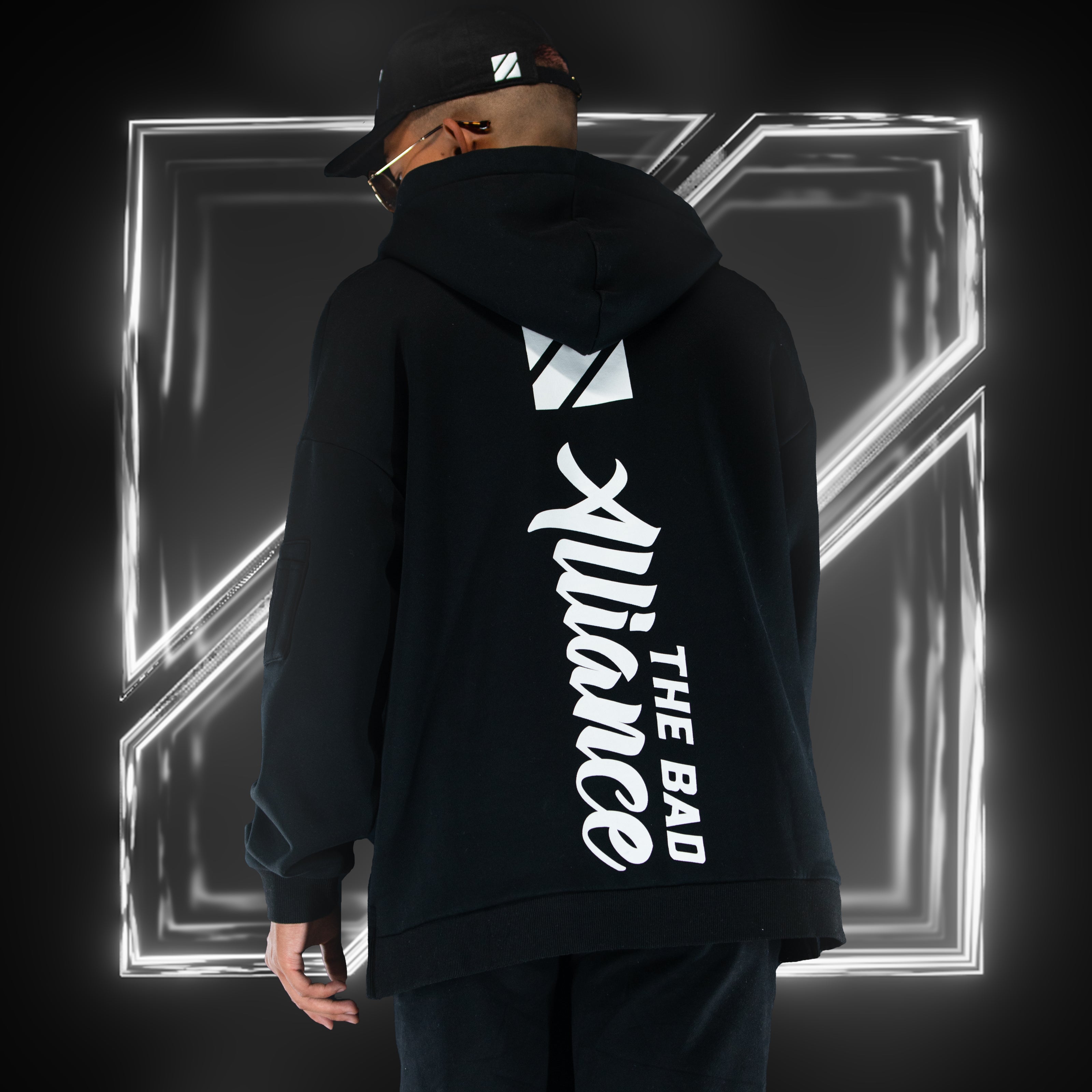 BLACK VERTICAL HOODIE